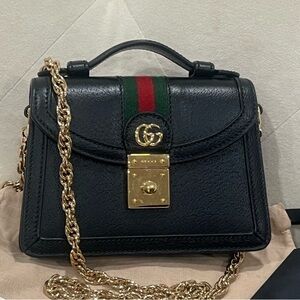 Gucci Ophidia Mini Padlock Top
Handle crossbody Bag